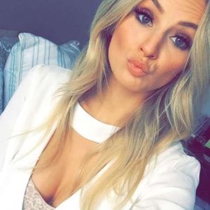 Stone Cold Fox Shrine Top